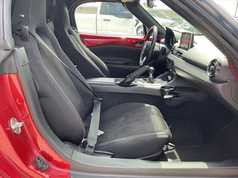 Used 2016 MAZDA MX-5 Miata Club RWD image 19