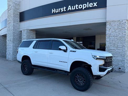 Used 2021 Chevrolet Suburban Z71 AWD/4WD image 3