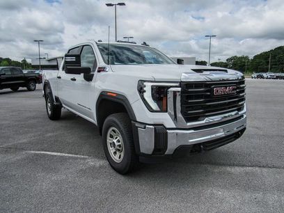 New 2024 GMC Sierra 2500 Pro