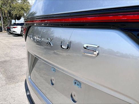 Used 2024 Lexus LX 600 4WD w/ Luxury Package image 31