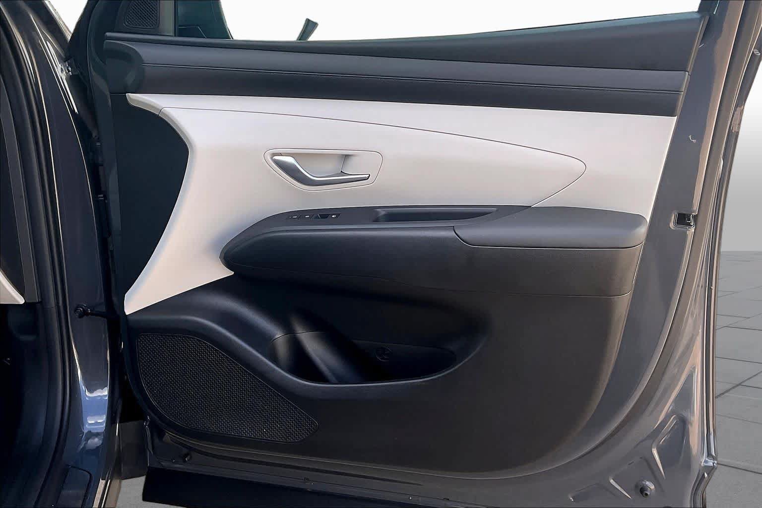 Used 2025 Hyundai Tucson SEL FWD image 23