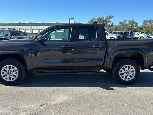 New 2025 Toyota Tacoma SR5 image 4