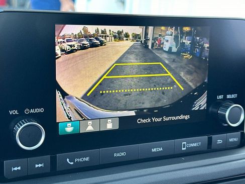 Certified 2025 Honda Accord LX image 17