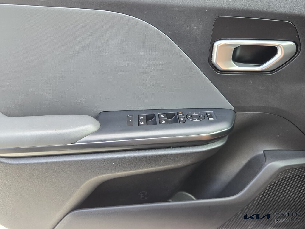 Certified 2025 Kia K4 FWD image 29