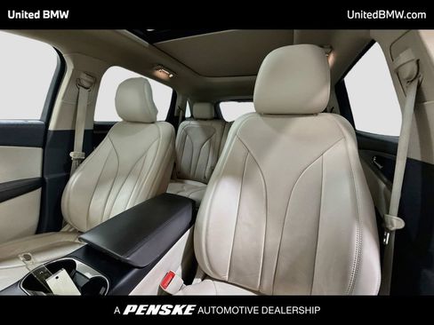 Used 2019 Lincoln Nautilus Reserve FWD image 12
