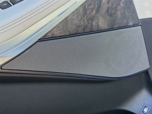 New 2026 BMW X5 xDrive50e image 24