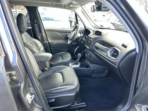 Used 2019 Jeep Renegade Limited w/ UConnect 8.4 Nav Group image 9
