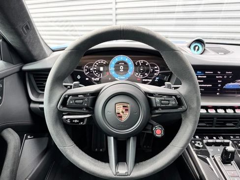 Used 2026 Porsche 911 Carrera GTS RWD image 19