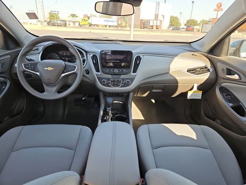 Used 2024 Chevrolet Malibu LT FWD image 18