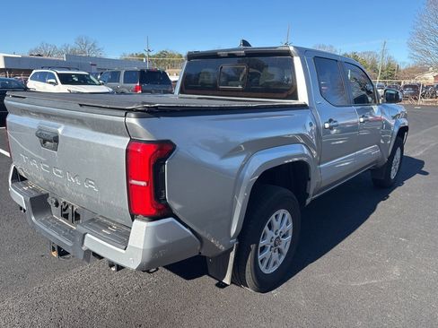 Used 2024 Toyota Tacoma SR5 image 3