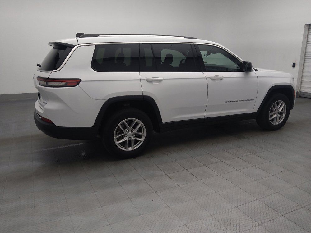 Used 2023 Jeep Grand Cherokee L Laredo RWD image 10