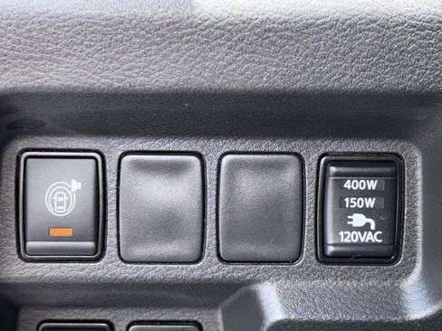Used 2024 Nissan Frontier Pro-X w/ Pro Convenience Package RWD image 13