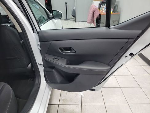 Used 2025 Nissan Sentra SV image 15