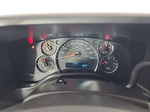 New 2025 Chevrolet Express 3500 w/ Driver Convenience Package image 23
