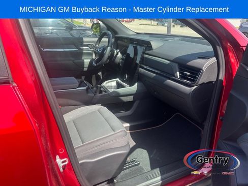 Used 2026 GMC Terrain AT4 w/ Technology Package II AWD/4WD image 7