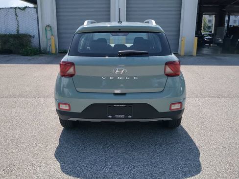 New 2026 Hyundai Venue SEL FWD image 6