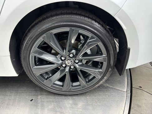 Used 2025 Toyota Corolla SE w/ SE Premium Package AWD/4WD image 27