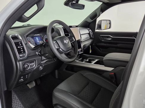 New 2026 RAM 1500 4x4 Crew Cab image 10