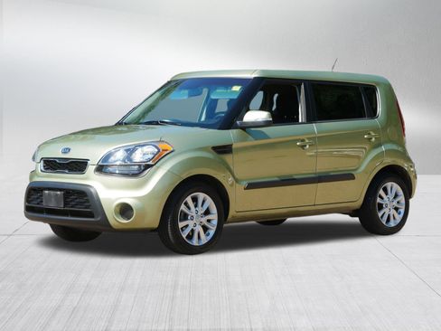 Used 2012 Kia Soul + FWD image 3