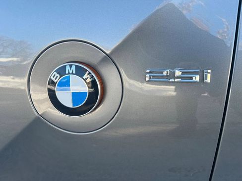 Used 2003 BMW Z4 2.5i image 12