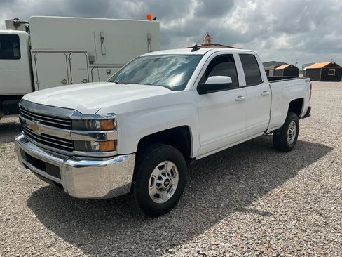 Used 2017 Chevrolet Silverado 2500 LT AWD/4WD image 1