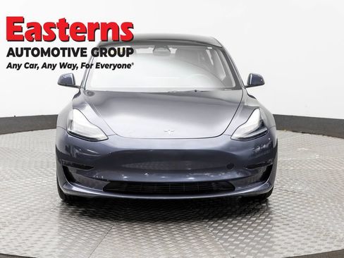 Used 2023 Tesla Model 3 Standard Range RWD image 2