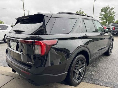 Used 2025 Ford Explorer ST-Line w/ ST-Line Street Pack AWD/4WD image 44