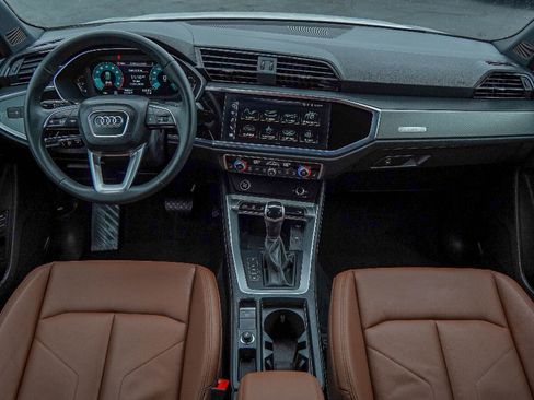 Certified 2025 Audi Q3 2.0T Premium w/ Convenience Package image 24