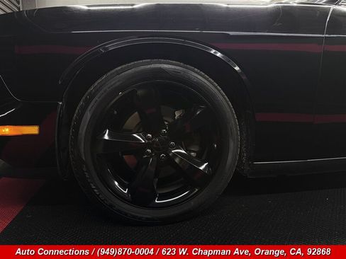 Used 2013 Dodge Challenger R/T Plus RWD image 32