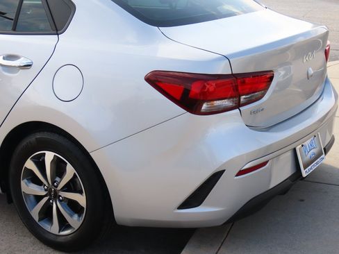 Used 2022 Kia Rio S w/ Technology Package image 12