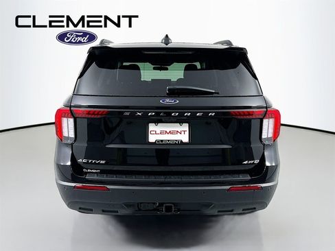 New 2026 Ford Explorer Active AWD/4WD image 7