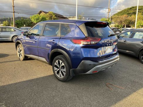 Certified 2022 Nissan Rogue SV image 4