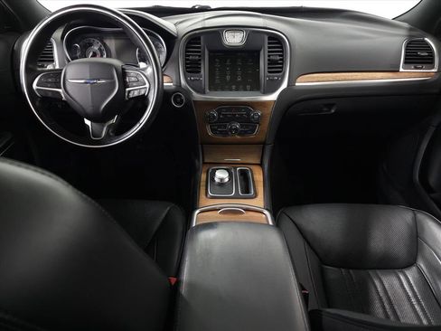 Used 2016 Chrysler 300 C Platinum w/ Safetytec Plus Group image 11