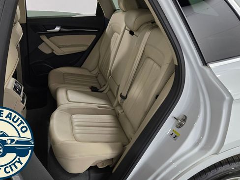 Used 2019 Audi Q5 2.0T Premium Plus w/ Premium Plus Package image 27