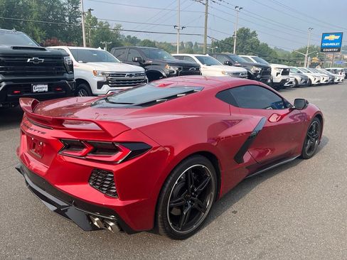 Used 2021 Chevrolet Corvette Stingray Premium Cpe w/ Z51 Performance Package RWD image 19