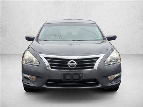 Used 2013 Nissan Altima 2.5 S image 2