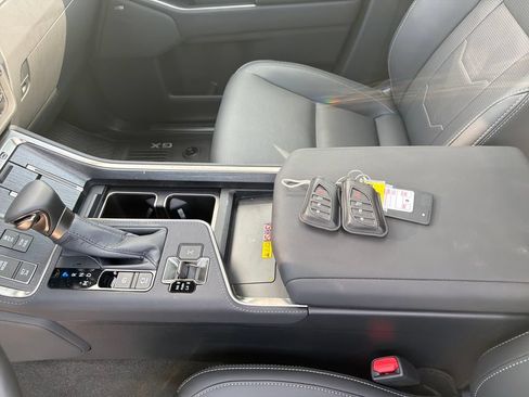 Used 2026 Lexus GX 550 w/ Accessory Package (2T) AWD/4WD image 26