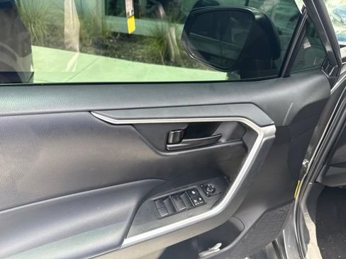Used 2023 Toyota RAV4 LE FWD image 17