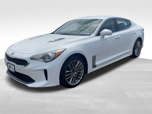 Used 2018 Kia Stinger RWD image 3