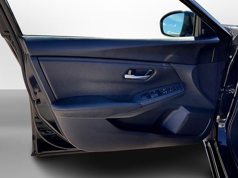 Used 2024 Nissan Sentra SV image 25