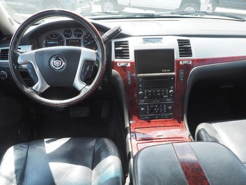 Used 2008 Cadillac Escalade AWD image 15
