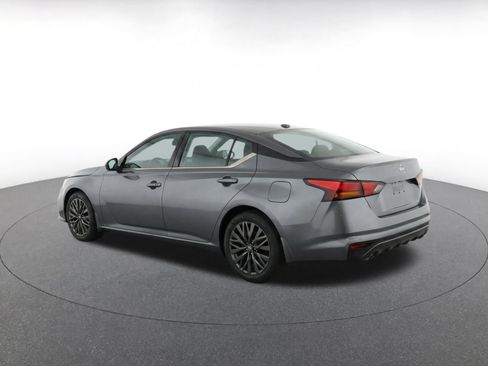 Used 2026 Nissan Altima 2.5 SV FWD image 7