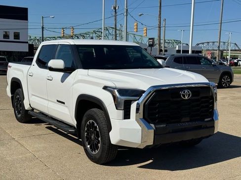 Used 2026 Toyota Tundra SR5 w/ TRD Off-Road Package AWD/4WD image 7
