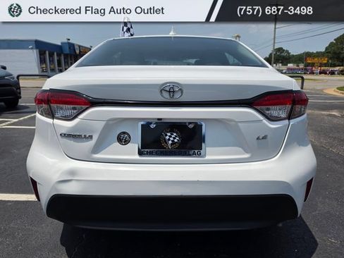 Used 2024 Toyota Corolla LE FWD image 6