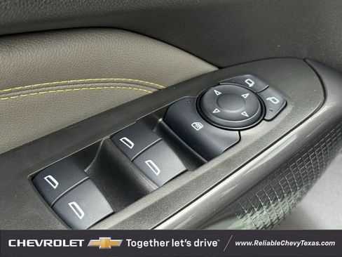 Used 2025 Chevrolet Trax ACTIV w/ Driver Confidence Package FWD image 29