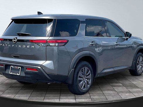 Certified 2023 Nissan Pathfinder S FWD image 14