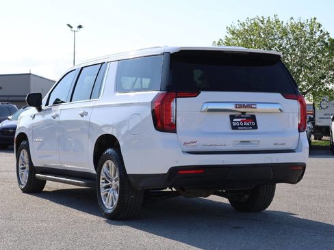 Used 2022 GMC Yukon XL SLE w/ Gmc Pro Safety Plus Package AWD/4WD image 11