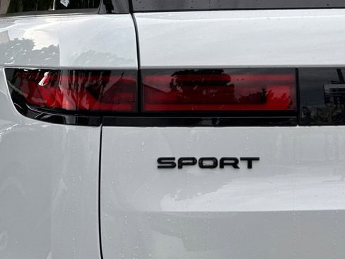 New 2026 Land Rover Range Rover Sport Dynamic SE image 21