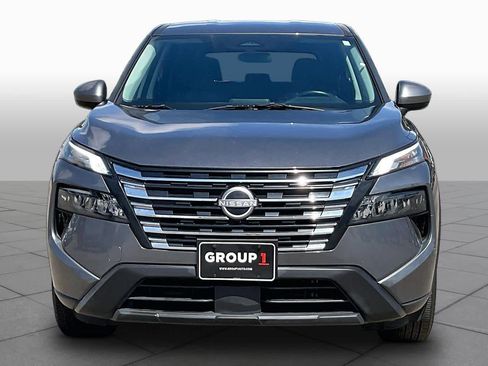 Used 2025 Nissan Rogue SV FWD image 4