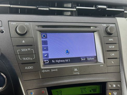 Used 2014 Toyota Prius Four image 17